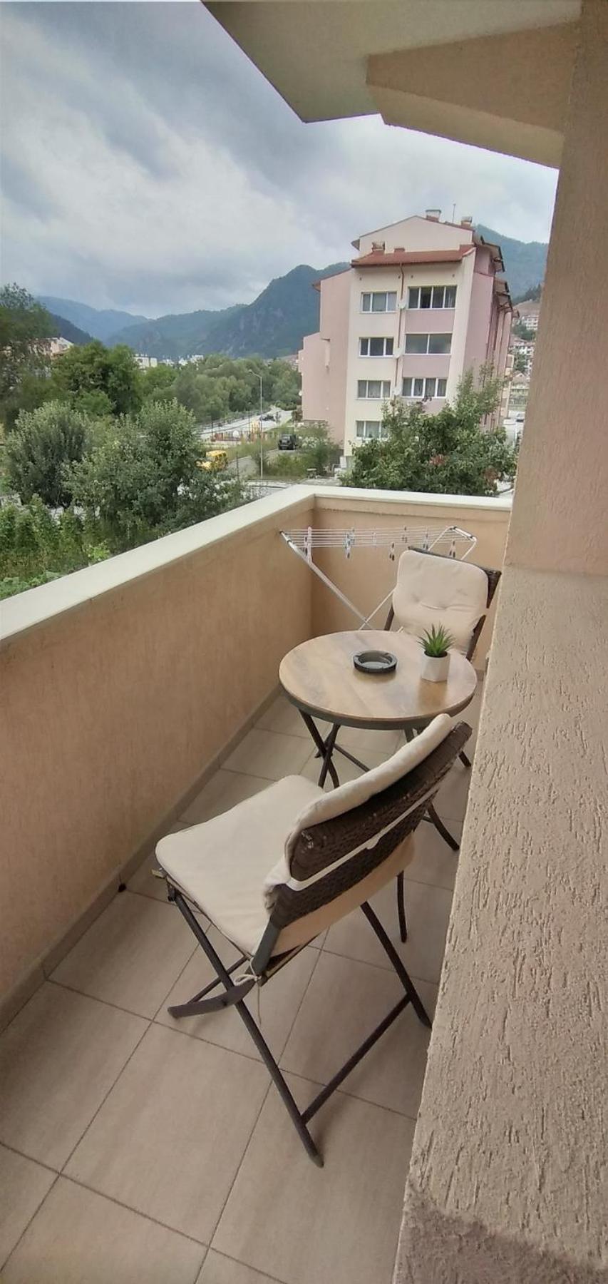 Къща Росена - Стаи За Гости Dewin Exterior foto